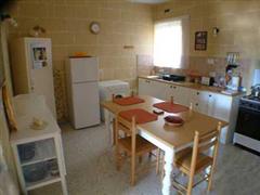 Kaccatur Flats - Carries Apartments - Kitchen