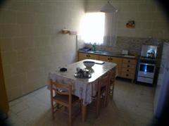 Kaccatur Flats - Maryanne-Joe Apartments - Kitchen